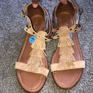 NWOT tan sandals